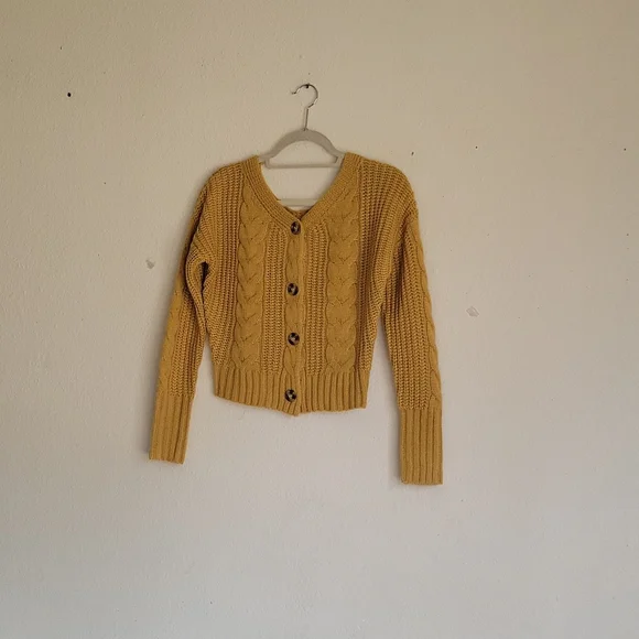 moon& Madison vneck croptop knit sweater size XS color mustard - Picture 4 of 10